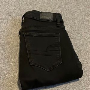 Black ripped American eagle jeans